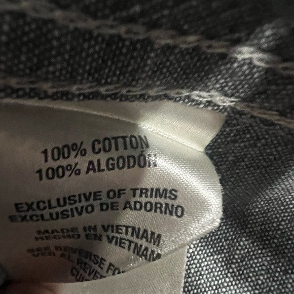 LOT OF 2 - Woolrich Men’s Button Down Shirts - Size XL- One Gray and One Blue - Picture 5 of 12